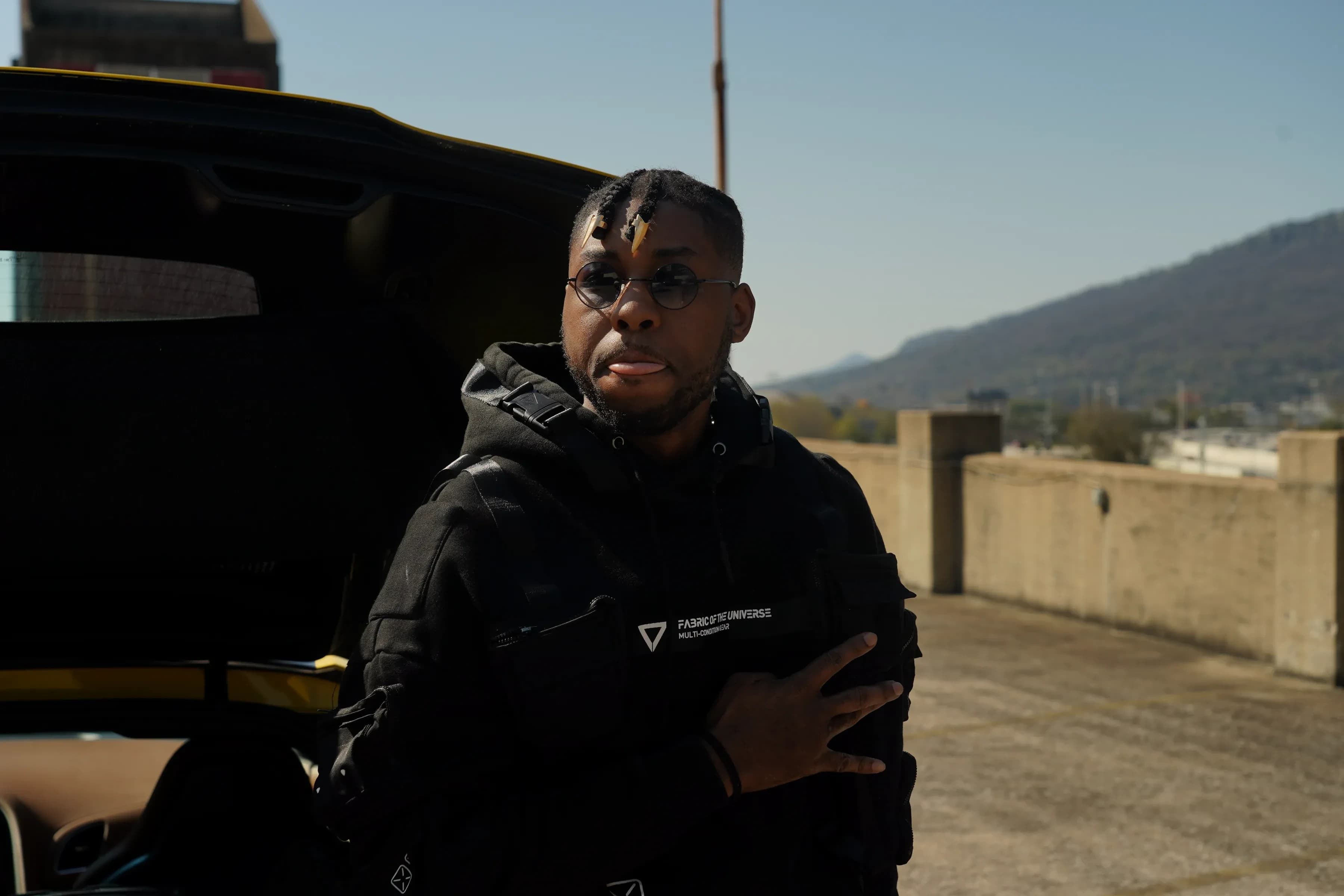 LOYAL ENTOURAGE 11