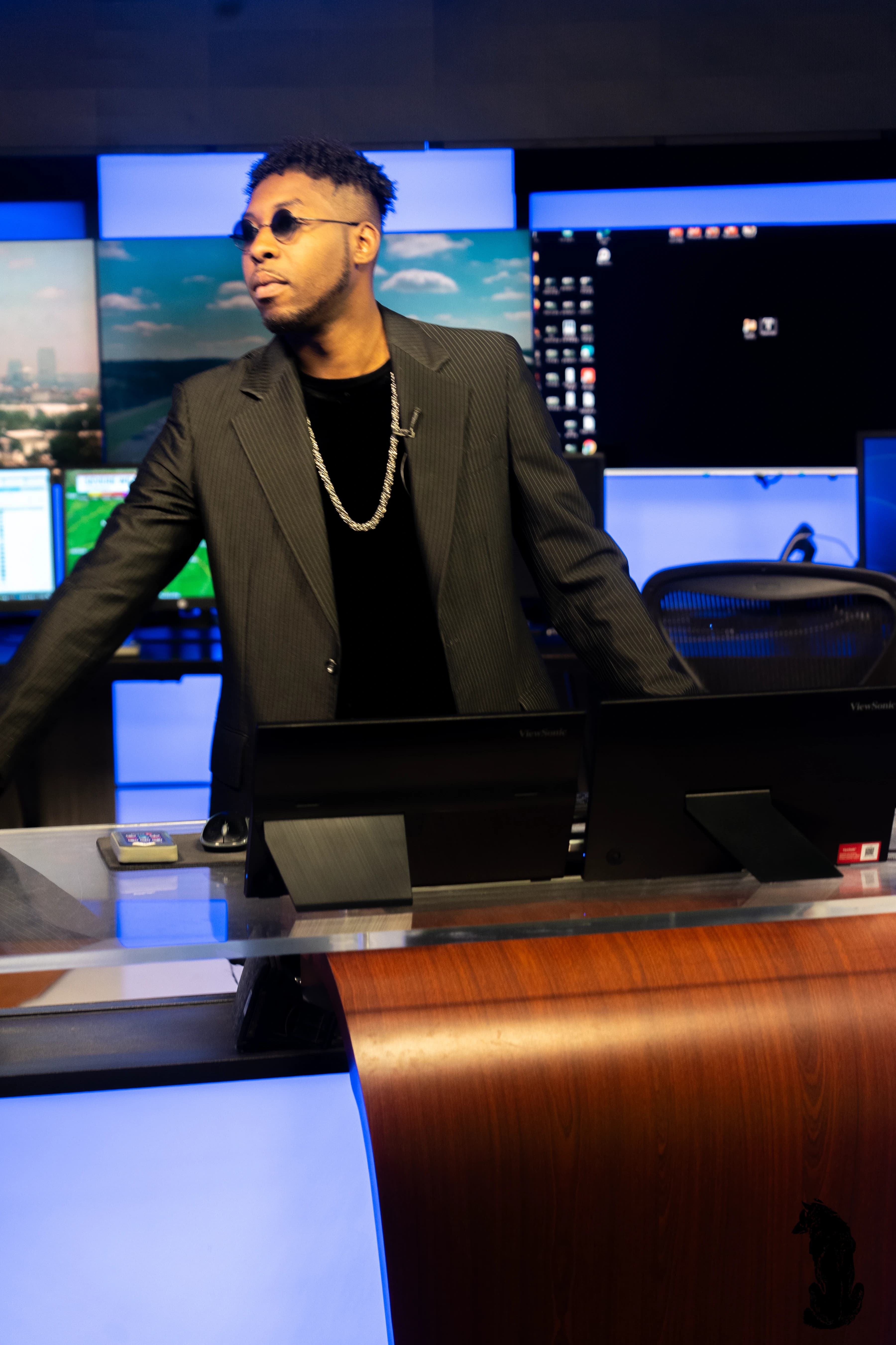 NEWS WORTHY 20