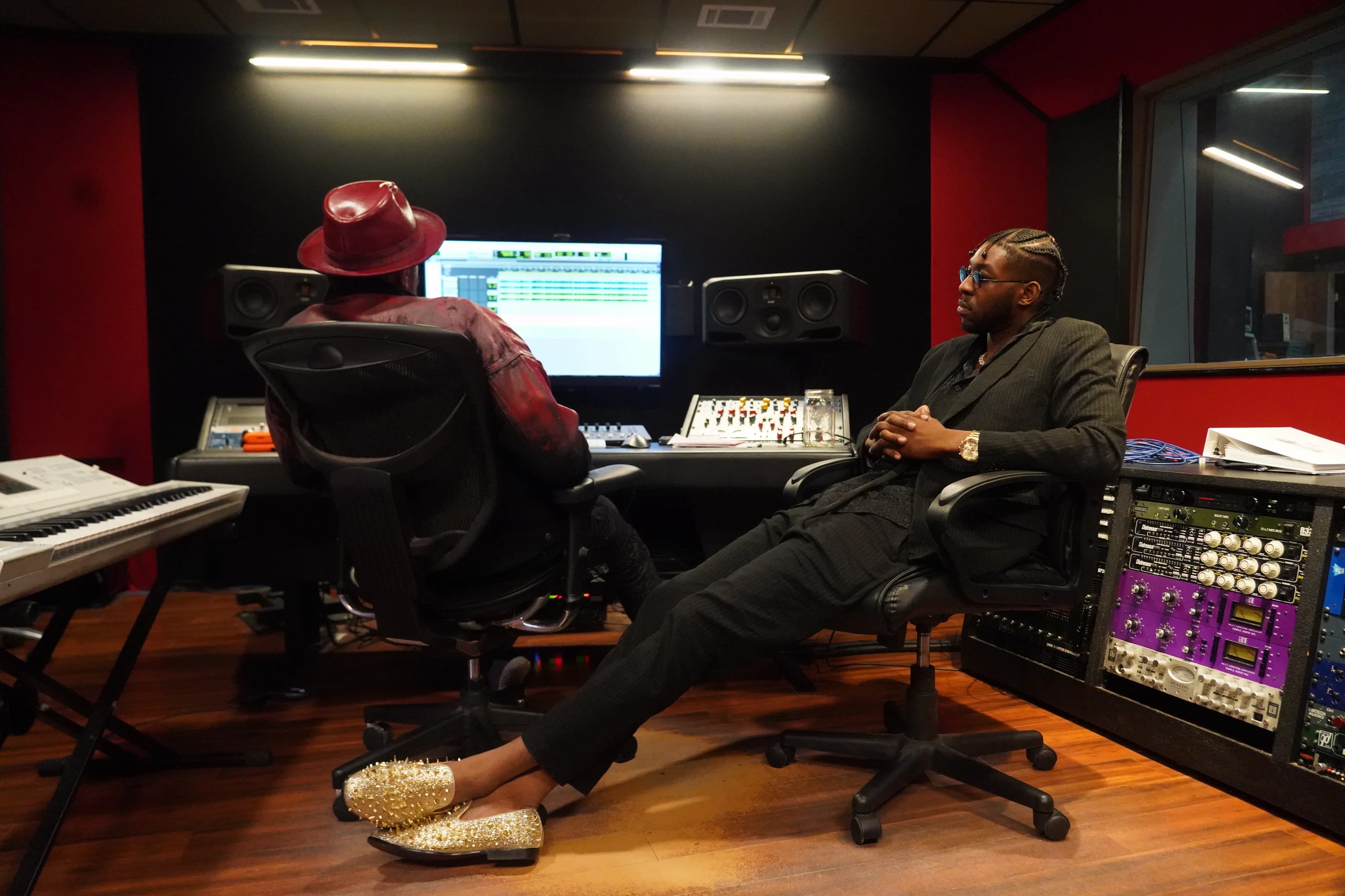 SCRATCHING THE RECORD 6